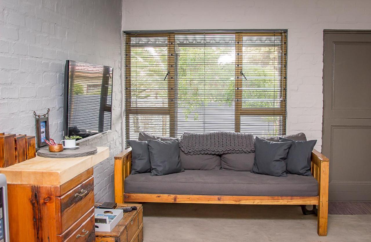 Dragon Tree Apartment Yzerfontein Exterior photo